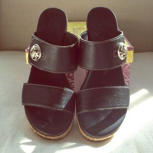 Brighton Wedge Black